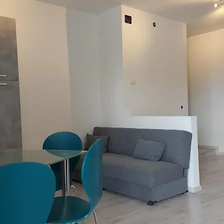 Trilocale International 14 Apartment